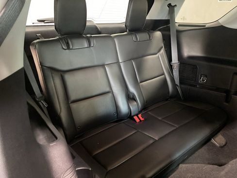 Used 2022 Ford Explorer XLT w/ Equipment Group 202A image 22