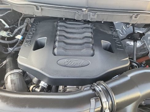 Used 2022 Ford F150 XLT w/ Equipment Group 302A High AWD/4WD image 12
