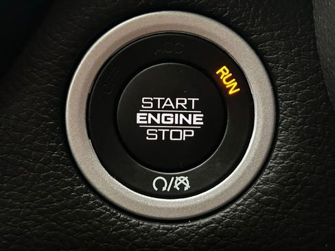 Used 2023 RAM 1500 Big Horn image 3