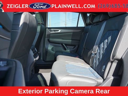 Used 2025 Volkswagen Atlas Cross Sport SEL Premium R-Line AWD/4WD image 12