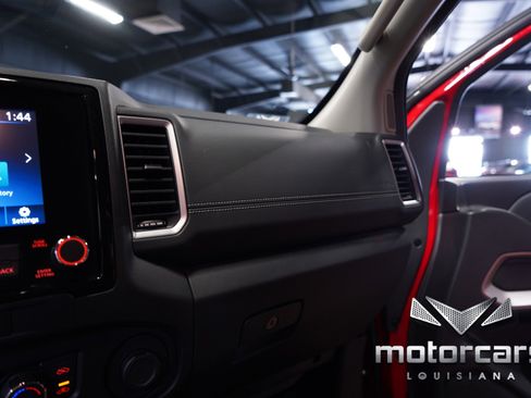 Used 2022 Nissan Frontier SV image 40