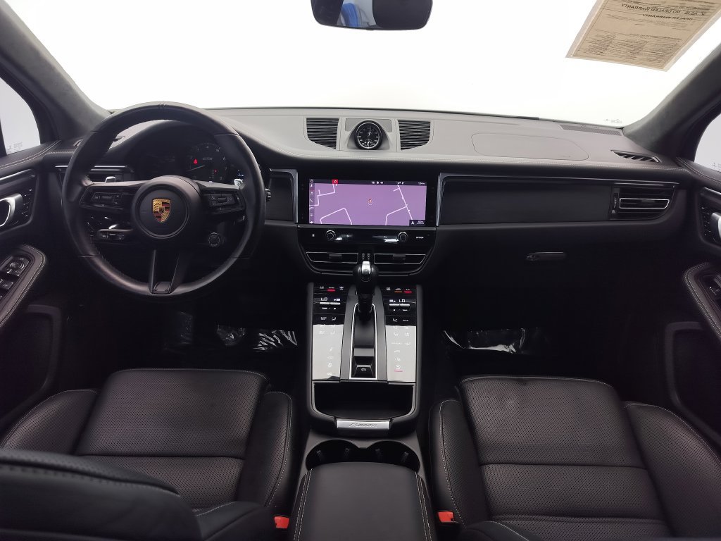 Certified 2023 Porsche Macan GTS AWD/4WD image 9