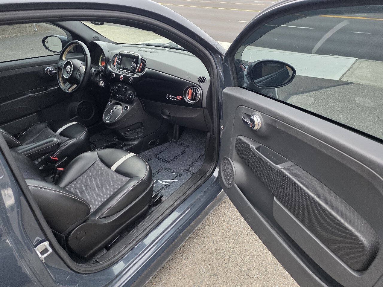 Used 2017 FIAT 500 e FWD image 18
