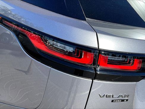 Used 2020 Land Rover Range Rover Velar R-Dynamic S image 29