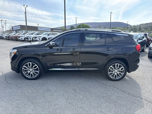 Used 2022 GMC Terrain Denali w/ LPO, Floor Liner Package AWD/4WD image 7