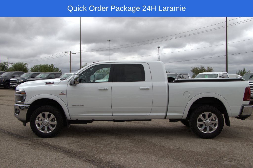 Used 2025 RAM 2500 Laramie w/ Safety Group AWD/4WD image 3