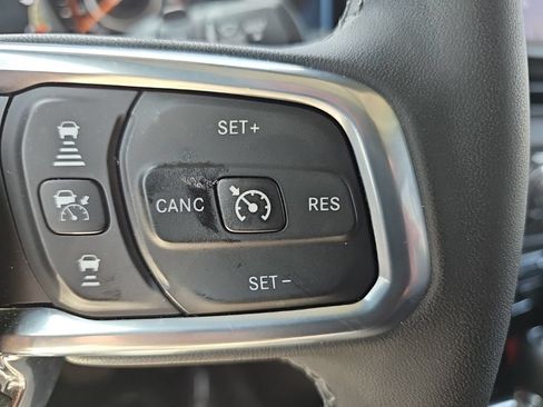Certified 2026 Jeep Wrangler Unlimited Sahara w/ Safety Group AWD/4WD image 30