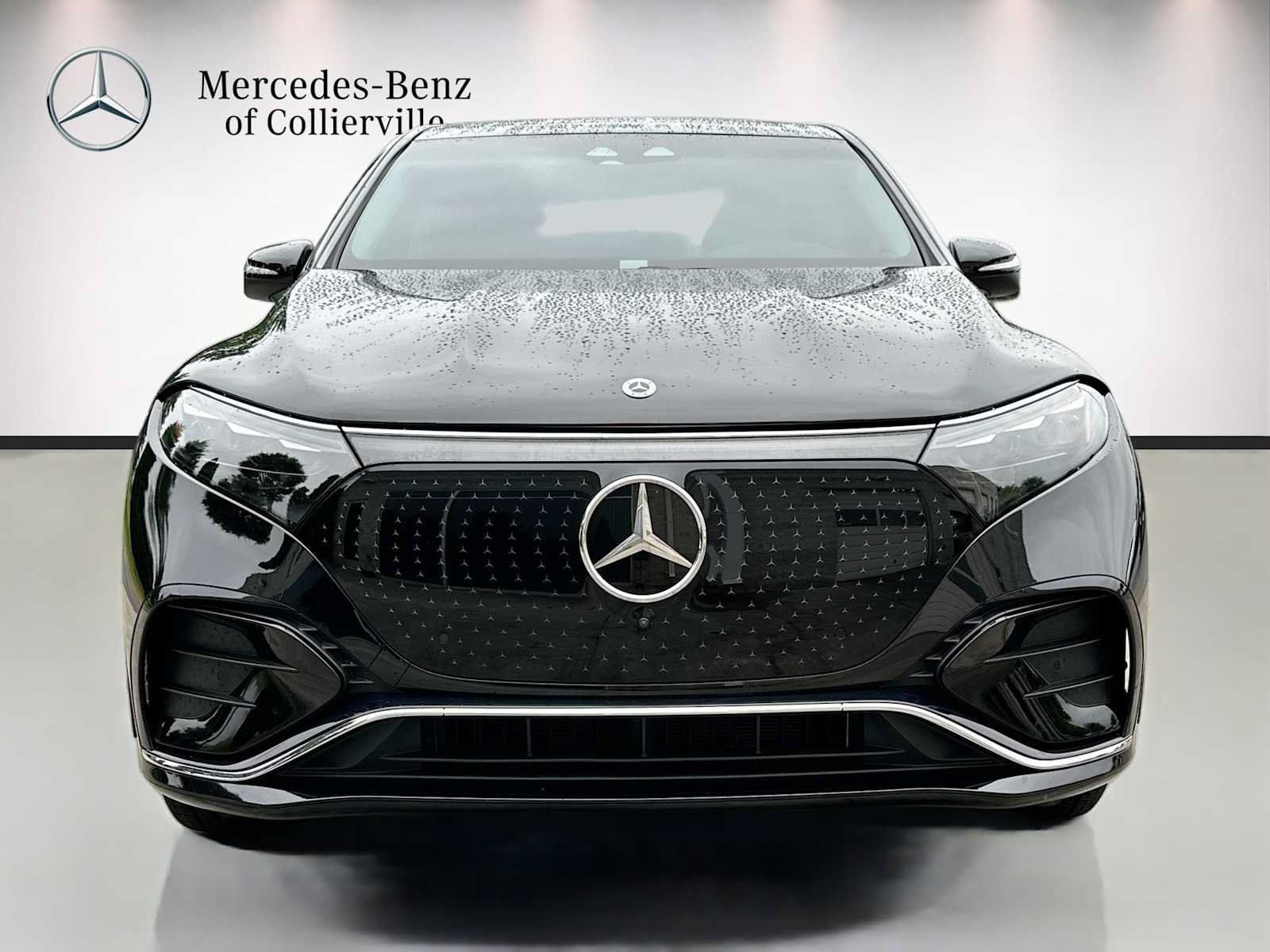Used 2023 Mercedes-Benz EQS 580 4MATIC SUV image 2