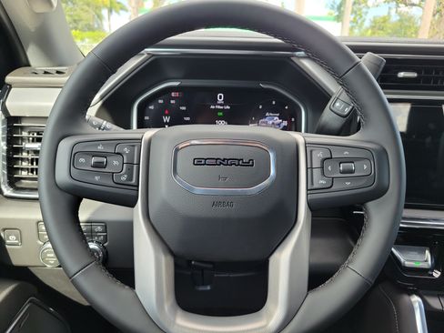 New 2026 GMC Sierra 2500 Denali w/ Denali Reserve Package AWD/4WD image 9