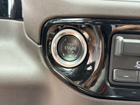 Used 2025 Chevrolet Silverado 1500 LT w/ Z71 Off-Road Package image 25