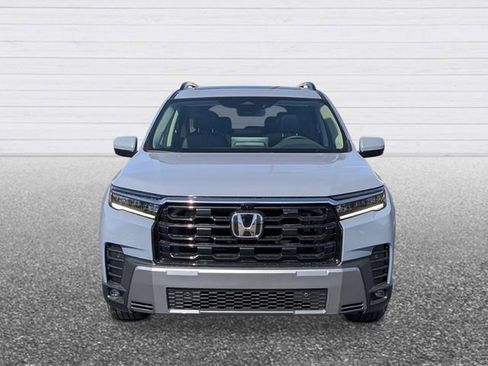 New 2026 Honda Pilot Touring image 8
