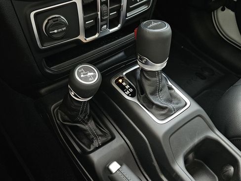 New 2026 Jeep Gladiator Sport AWD/4WD image 21