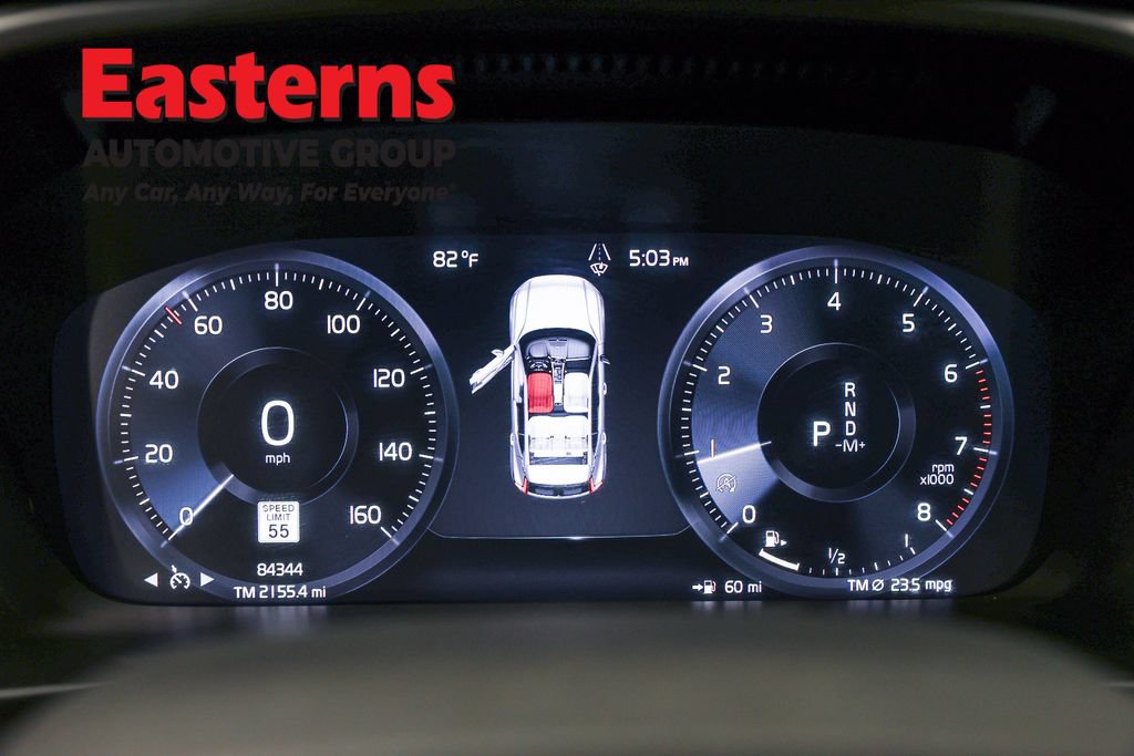 Used 2022 Volvo XC40 T5 Momentum AWD/4WD image 19