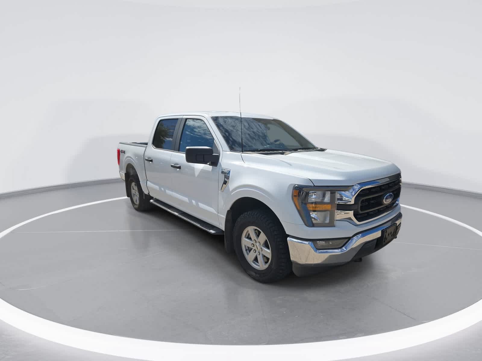 Used 2023 Ford F150 XLT w/ Trailer Tow Package AWD/4WD image 2