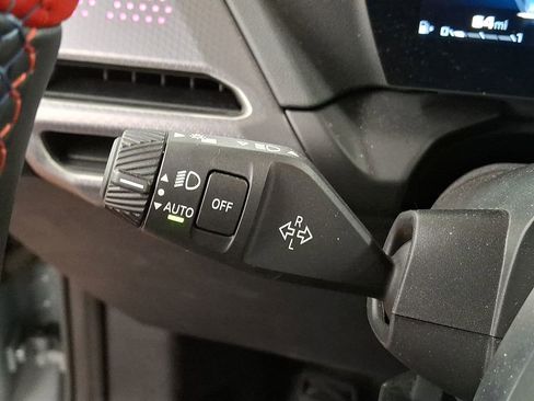 Used 2025 BMW M235i xDrive w/ Premium Package image 21