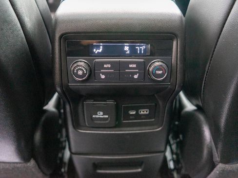 Used 2021 GMC Acadia Denali w/ Denali Ultimate Package image 15