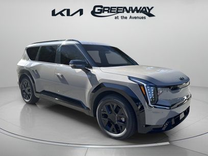 New 2026 Kia EV9 Land w/ Nightfall Edition Package