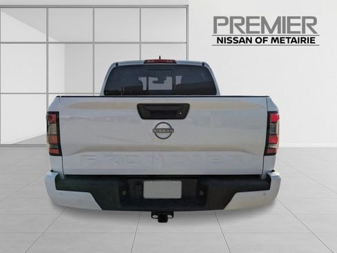 New 2025 Nissan Frontier SV w/ SV Convenience Package image 4