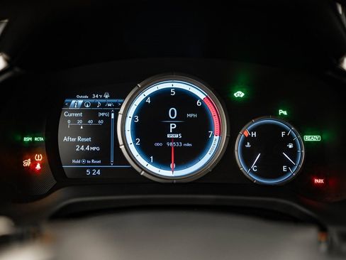 Used 2017 Lexus RX 450h AWD image 34