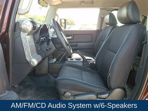 Used 2007 Toyota FJ Cruiser 4WD image 2