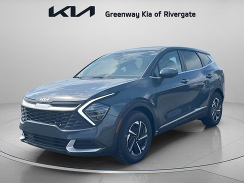 New 2025 Kia Sportage LX FWD image 3