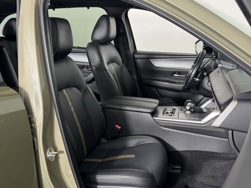 Used 2025 MAZDA CX-70 3.3 Turbo S w/ Premium Package image 32