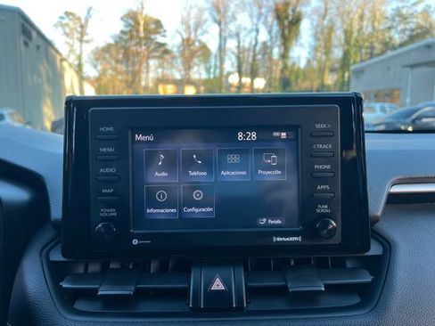 Used 2020 Toyota RAV4 XLE image 24