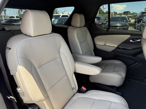 Used 2022 Chevrolet Traverse Premier w/ LPO, Blackout Package image 20
