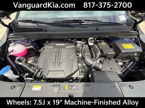Certified 2026 Kia Carnival EX FWD image 20