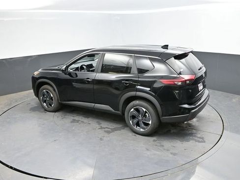 Used 2025 Nissan Rogue SV AWD/4WD image 44
