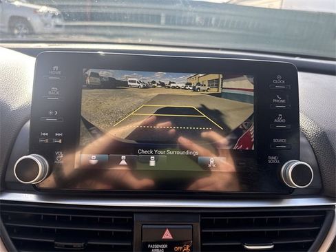 Used 2018 Honda Accord EX-L image 17