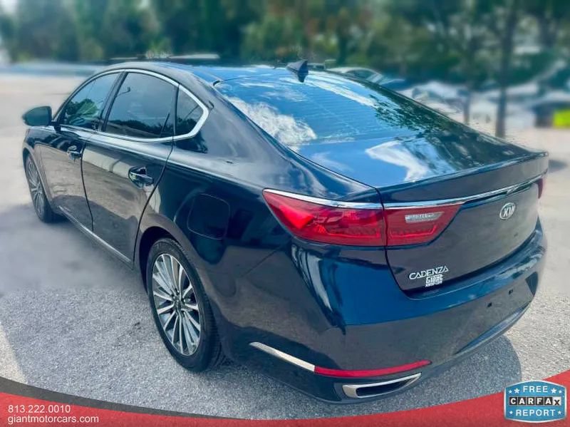 Used 2017 Kia Cadenza Premium FWD image 6
