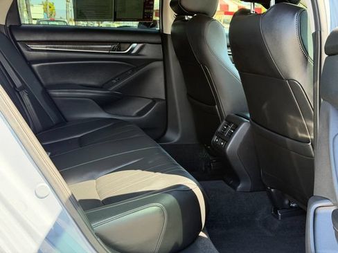 Used 2022 Honda Accord Touring image 20