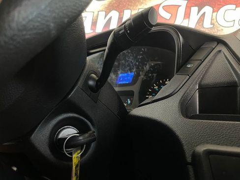 Used 2018 Ford Transit 350 XLT image 27