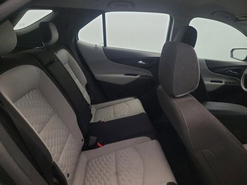Used 2019 Chevrolet Equinox LS FWD image 19