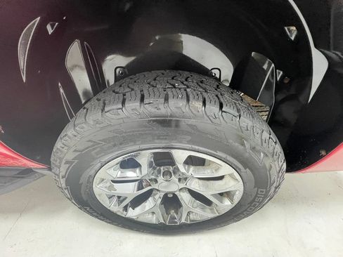 Used 2012 Chevrolet Avalanche LS w/ All-Star Edition AWD/4WD image 9