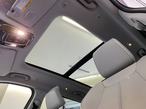 Used 2022 Jeep Grand Cherokee L Summit w/ Advanced Protech Group IV image 14