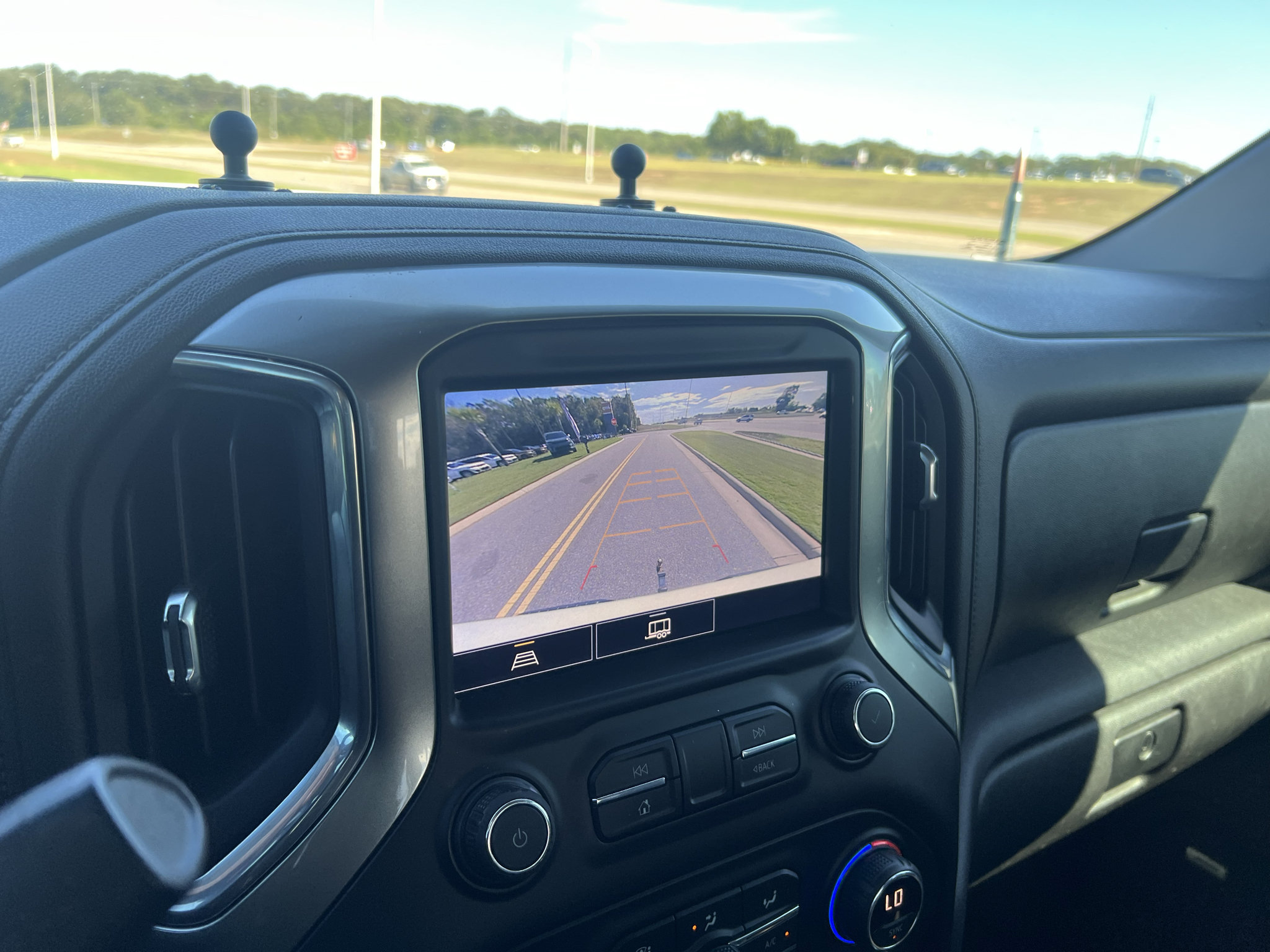Used 2021 Chevrolet Silverado 1500 LT Trail Boss w/ Convenience Package II AWD/4WD image 23
