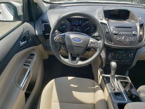 Used 2017 Ford Escape SE AWD/4WD image 17