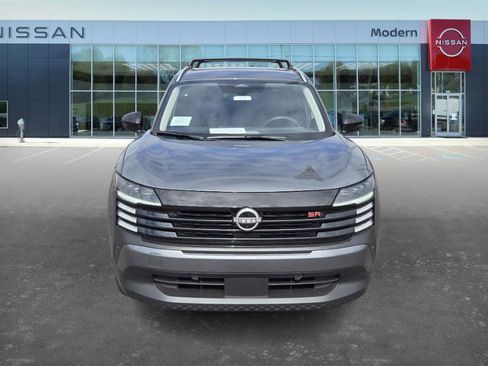 New 2026 Nissan Kicks SR image 2