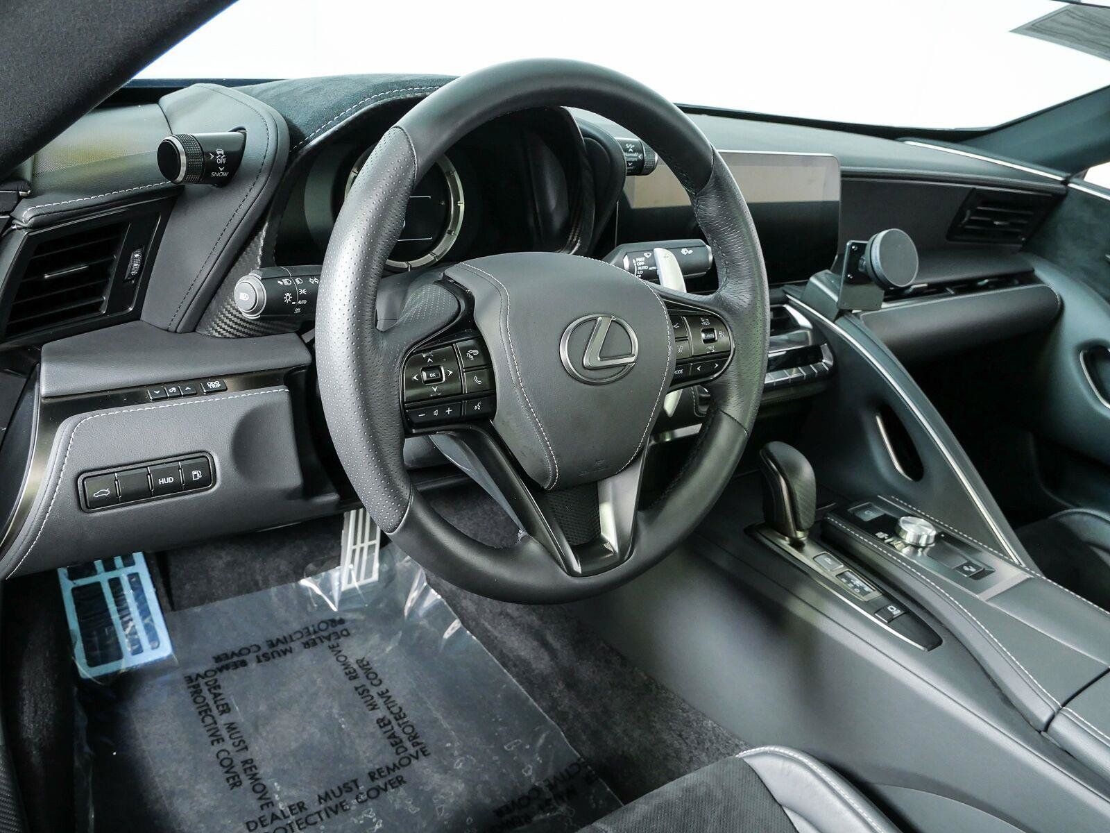 Used 2024 Lexus LC 500 Coupe w/ Sport Package RWD image 5