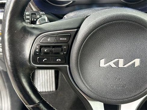 Used 2022 Kia Niro EX w/ Cold Weather Package image 23