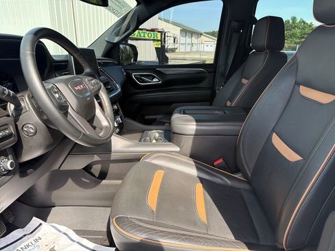 Used 2023 GMC Yukon AT4 w/ AT4 Premium Package AWD/4WD image 11