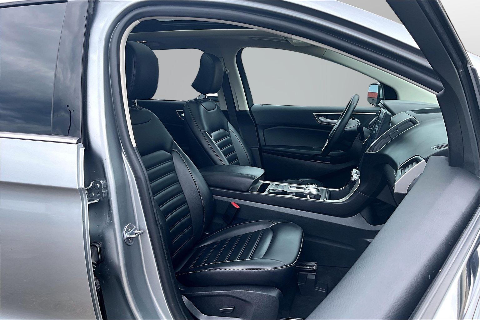 Used 2024 Ford Edge SEL w/ Convenience Package AWD/4WD image 7