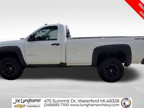 Used 2015 Chevrolet Silverado 2500 LT AWD/4WD image 5