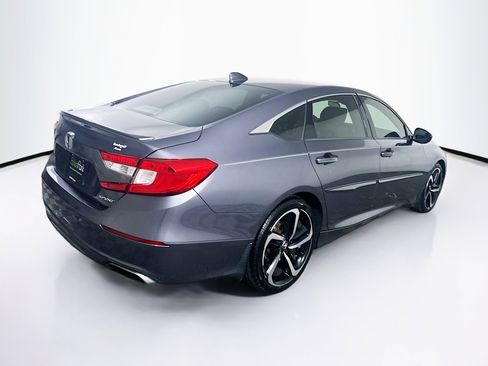 Used 2018 Honda Accord Sport image 9