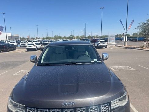 Used 2018 Jeep Grand Cherokee Summit AWD/4WD image 5