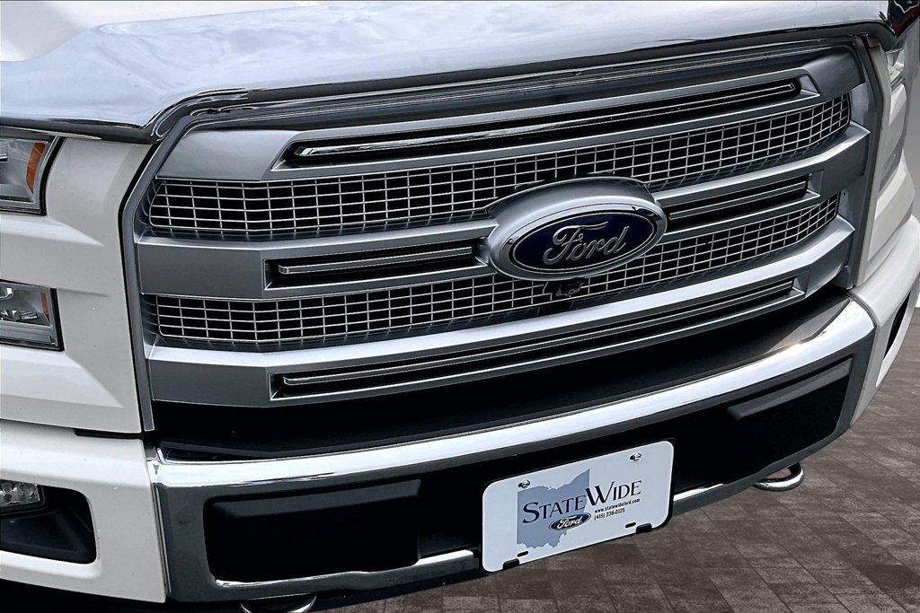Used 2016 Ford F150 Platinum w/ Equipment Group 701A Luxury AWD/4WD image 30