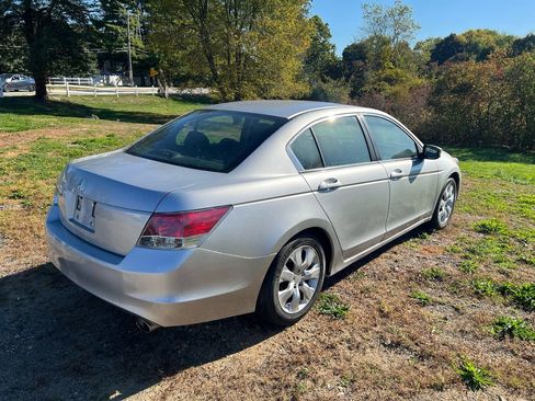 Used 2010 Honda Accord EX image 2