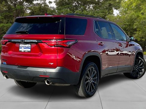 Used 2023 Chevrolet Traverse RS image 5